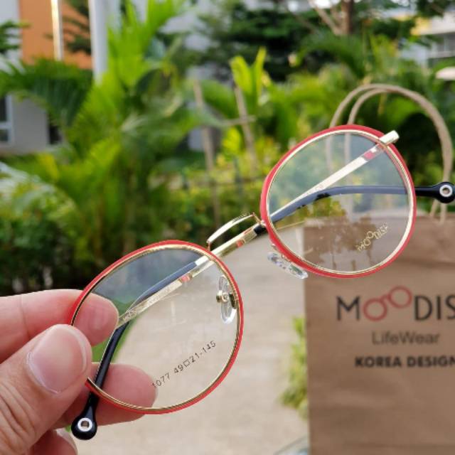 Moodish/kacamata
