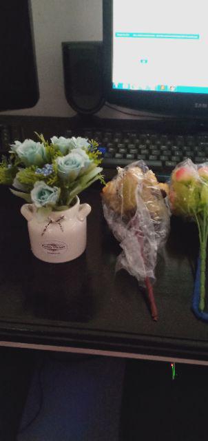 Bunga Plastik Mawar Artificial Vas Keramik Unik Lucu Pita Imut Hiasan Meja - Vbk11