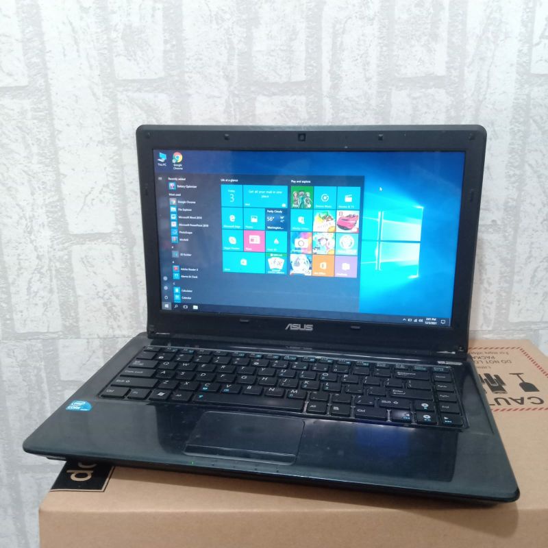 Laptop  Asus K42F intel Cor i3 Ram 4GB HDD 320GB Layar 14 inc Windows 10 mulus