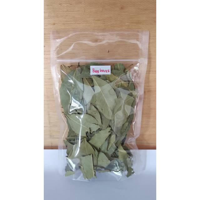 

Bay leaves 35gram / daun salam import / bayleaves