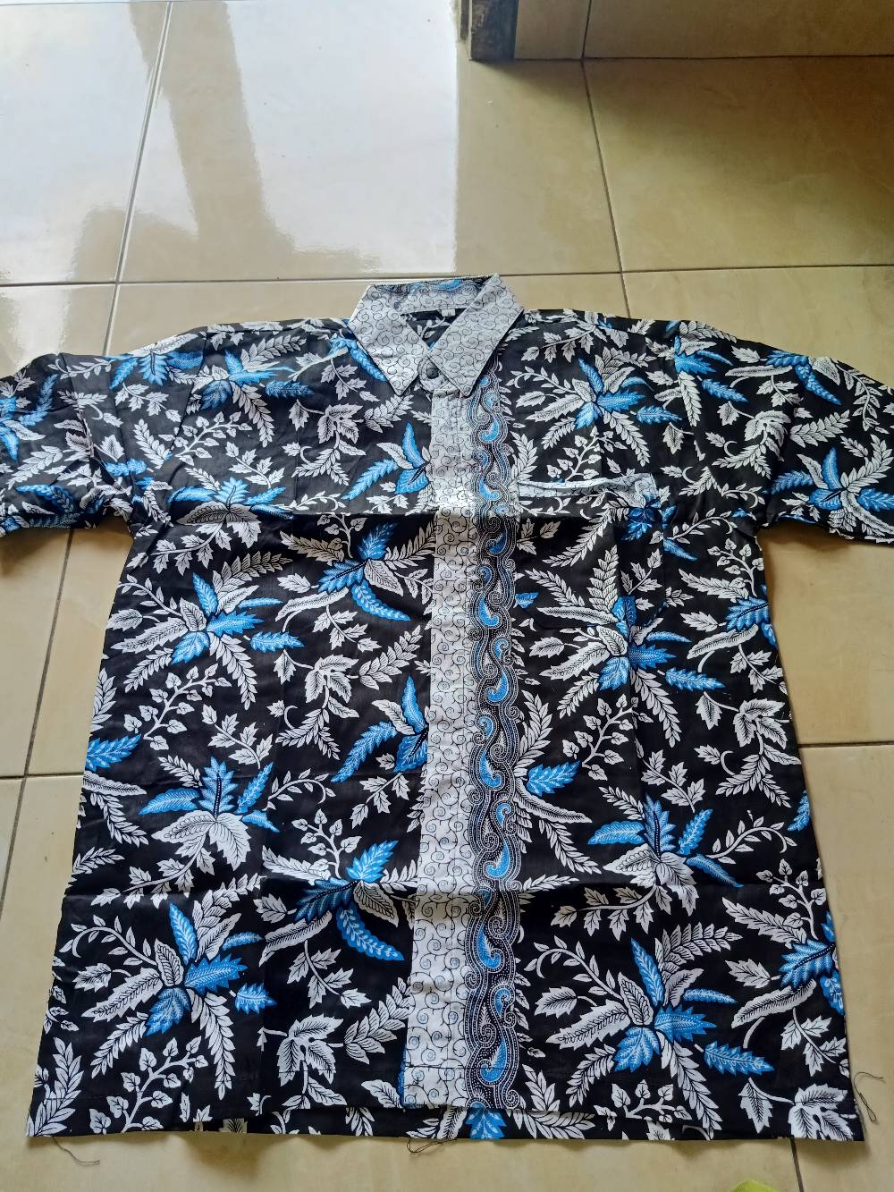 Kemeja Batik Pria Motif Seno Biru