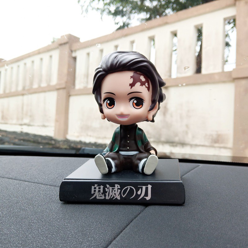 DEMON SLAYER KIMETSU NO YAIBA Figure Miniatur Pajangan Mobil Stand Goyang Kepala Shacking Head Toy