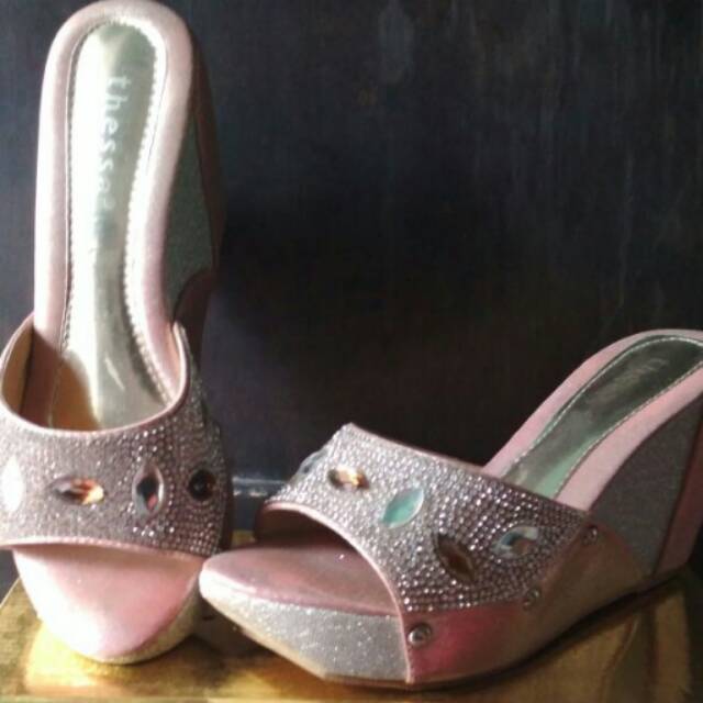 Preloved sepatu wedges cantik