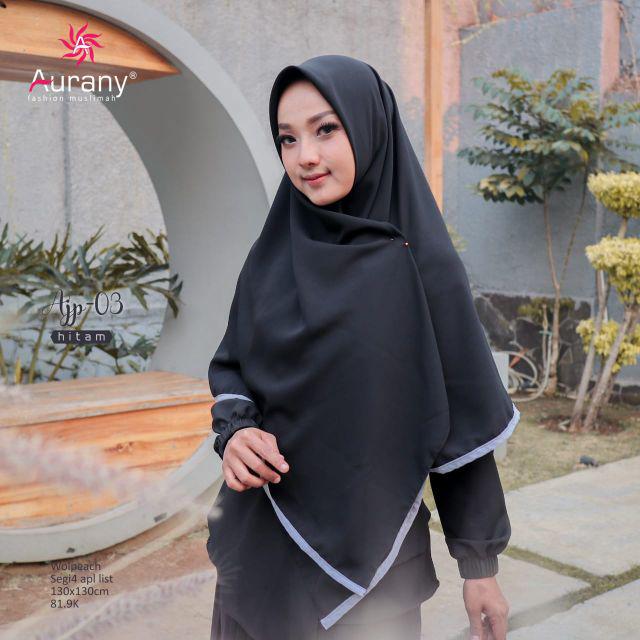 HIJAB SEGIEMPAT SYARI AJP 03 • AURANY  • 130 X 130 APL LIST-HITAM