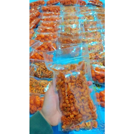 

Makaroni pedas daun jeruk