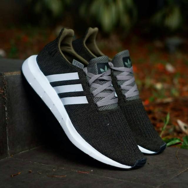 adidas swift run dark green