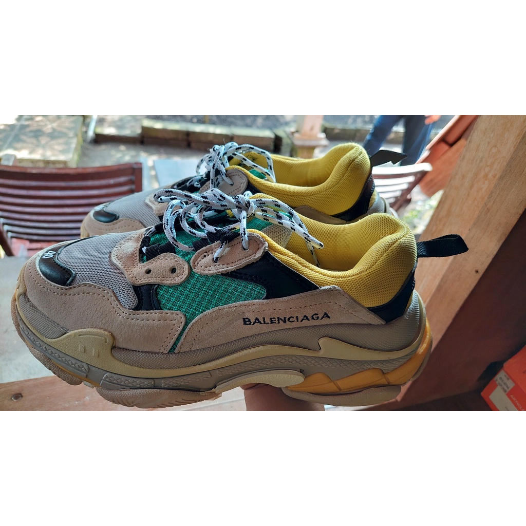 Sepatu Balenciaga PL preloved balenciaga