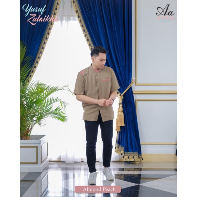 Yusuf Dad Almond Peach Aden