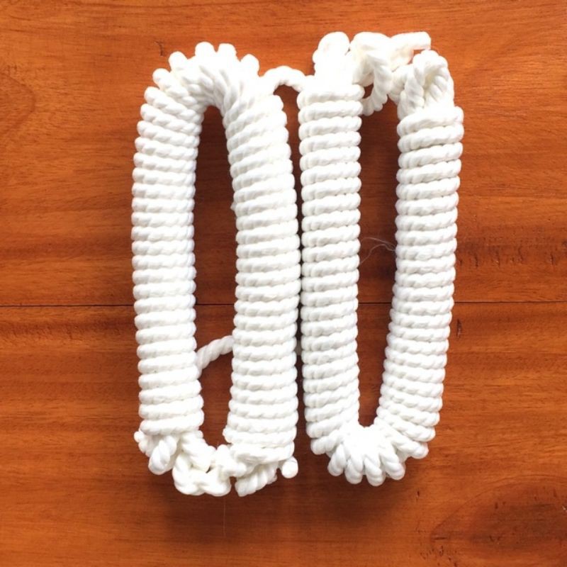 

Tali nilon-Tali marlon-tali pramuka-tali koor 5 meter (165gram)