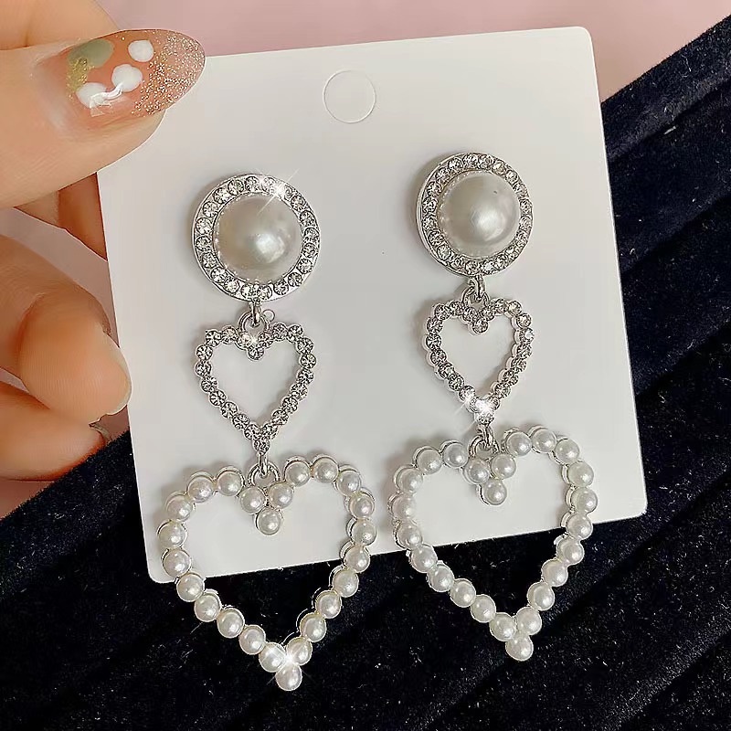 Anting Panjang Desain Hati Ganda Aksen Mutiara Berlian Gaya Korea