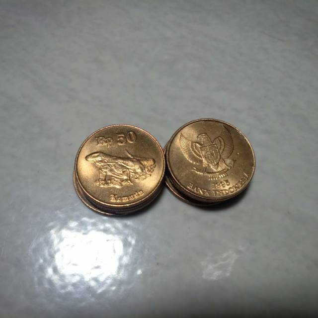 Uang logam kuning komodo rp 50