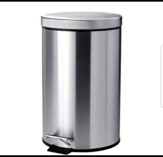 Dustbin pedal 12 liter / tempat sampah injak Maspion 12 liter / tong sampah injak