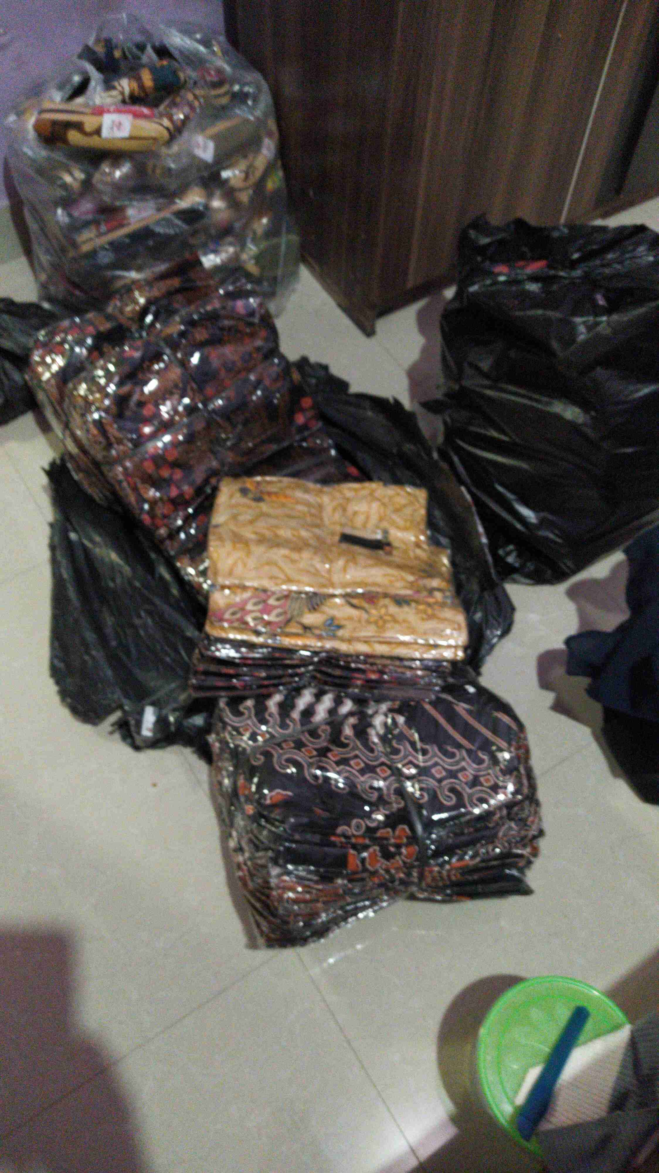 Maura Couple - Sania Ruffle Batik Couple Ori Ndoro Jowi Dnt Garansi Termurah Shopee -