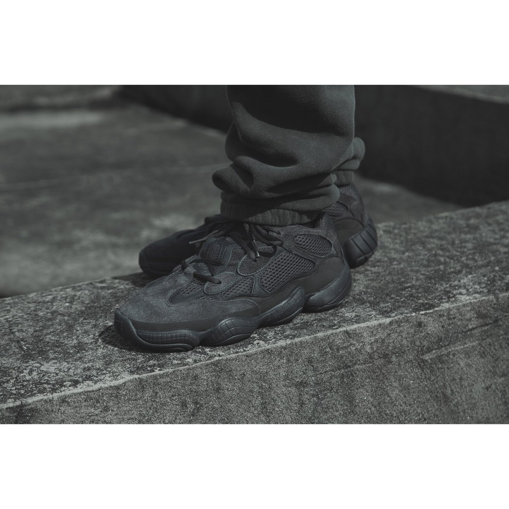yeezy 500 vanta black