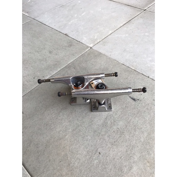 Truck skateboard Thunder trucks polish size 148