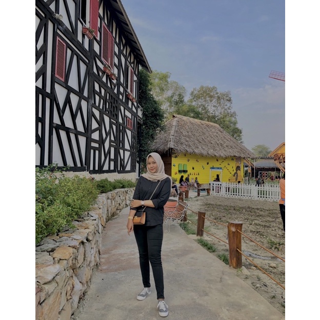 Preloved Kemeja The Executive - Kemeja Wanita