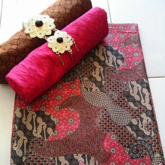 set kain batik dan embos