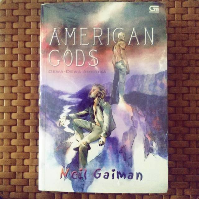 Novel American Gods - Neil Gaiman