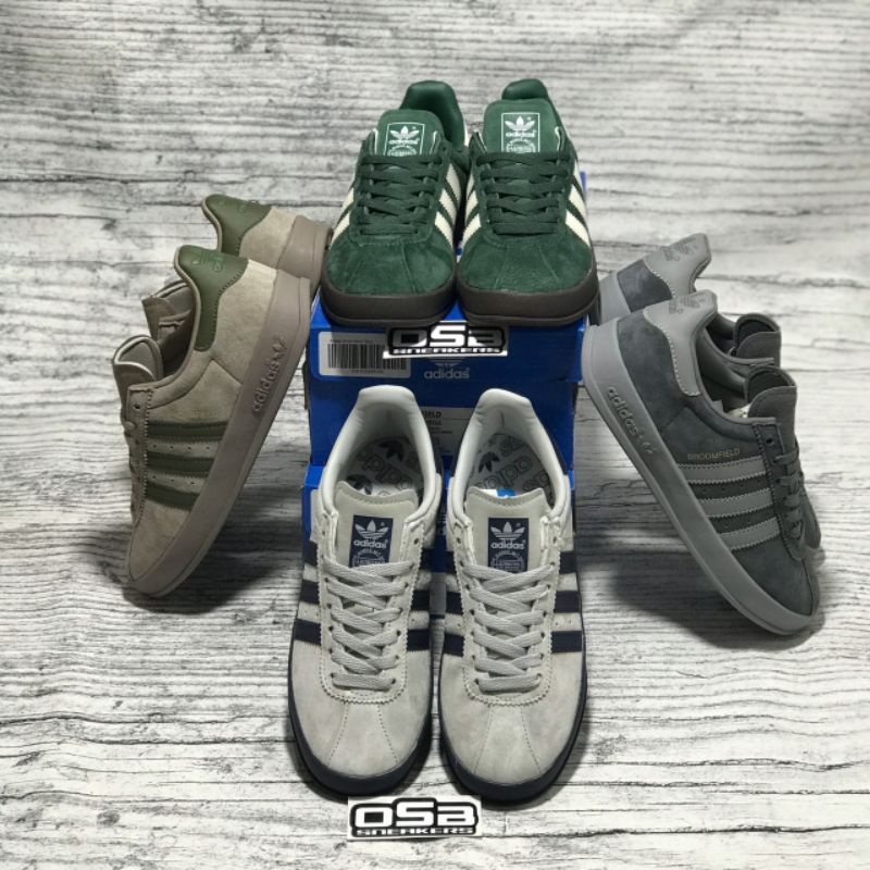 Adidas Broomfield Grey / Grey Navy / Green Gum / Raw Khaki