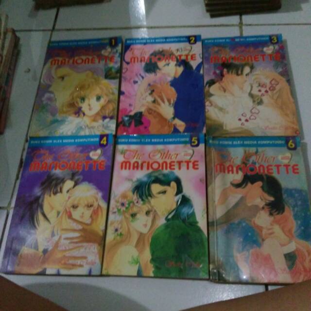 Komik the other marionette no 1-6 ongoing. Tamat sampai no 8.krh no7-8.Hrs bl 1 set.By chiho saito.