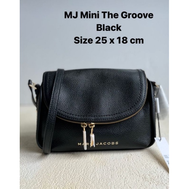 marc jacobs mini the groove black