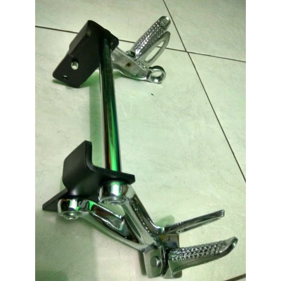 DSA         FOOTSTEP GANTUNG BELAKANG RX KING .