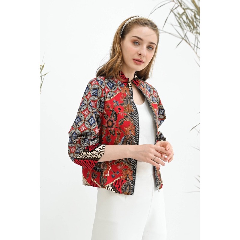 Outer Batik Waniti 135 ABO / Bomber Batik / Jaket batik wanita