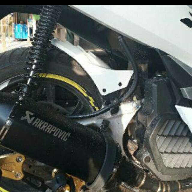 HUGGER  PCX 2018 / SPAKBOR KOLONG HONDA PCX 2018