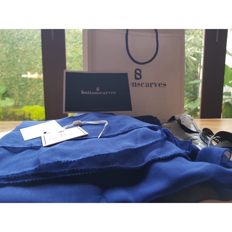 New Buttonscarves Everyday Scarf in Twilight (navy)