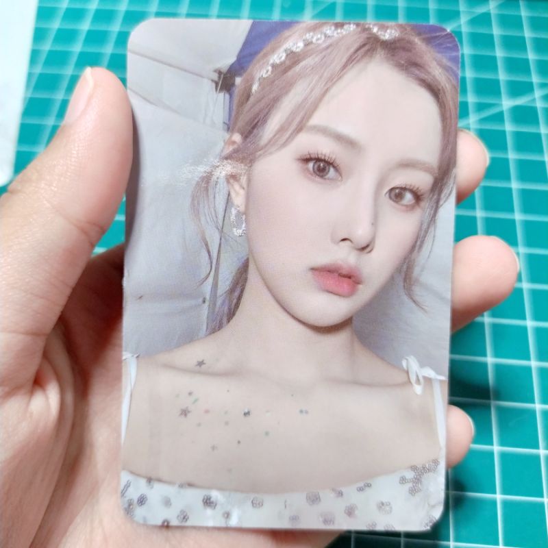 [BOOKED] pc hyewon izone oneiric diary ( fantasy )
