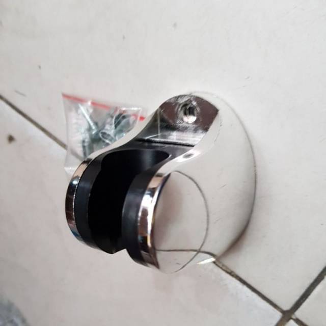 Gantungan shower bagus