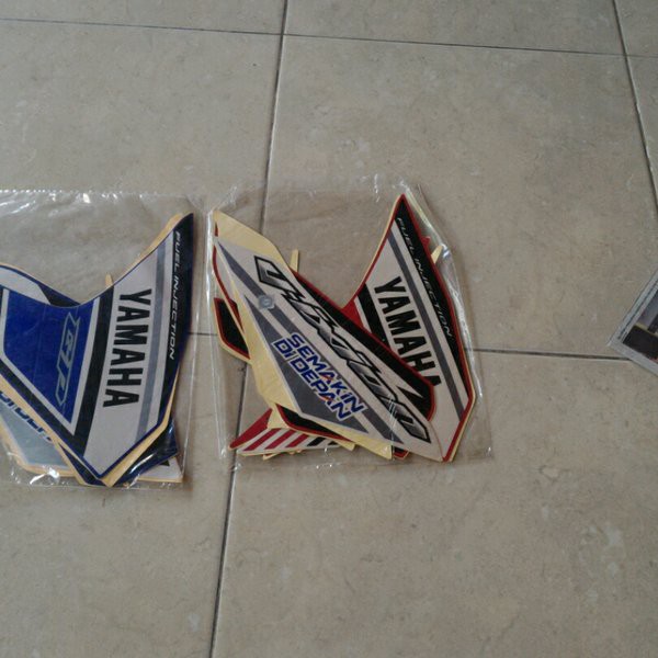 Stiker Striping New Vixion Gp 2013
