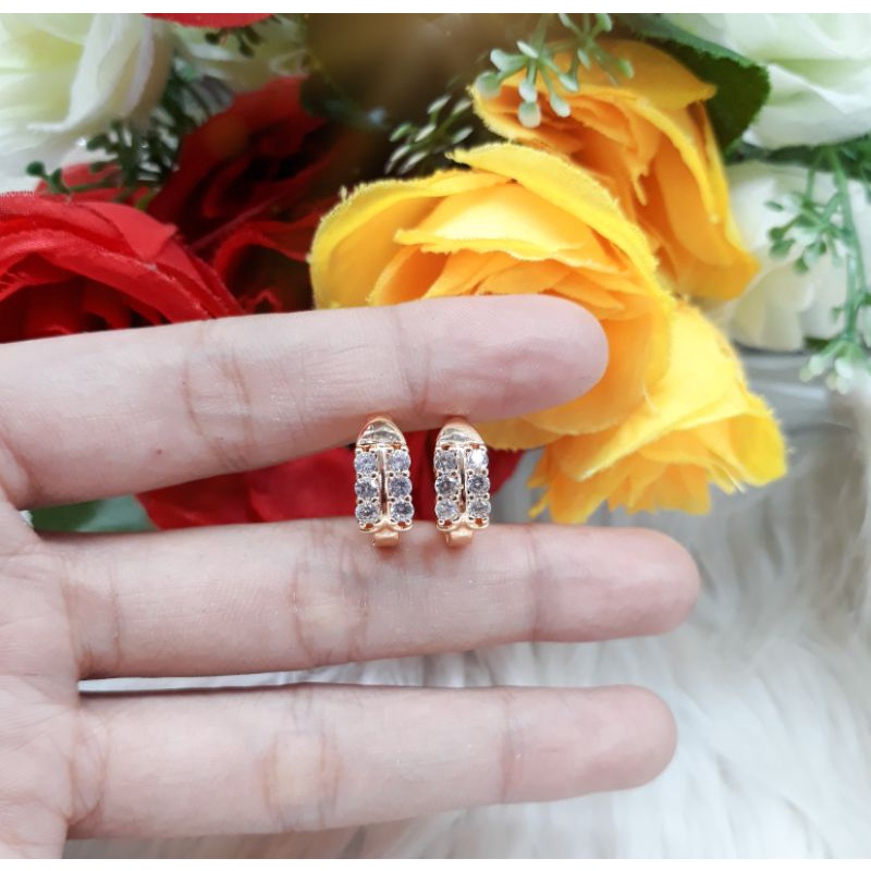 Anting jepit xuping Dewasa Permata Sirkon model Simple Elegan dilapisi Emas 18k
