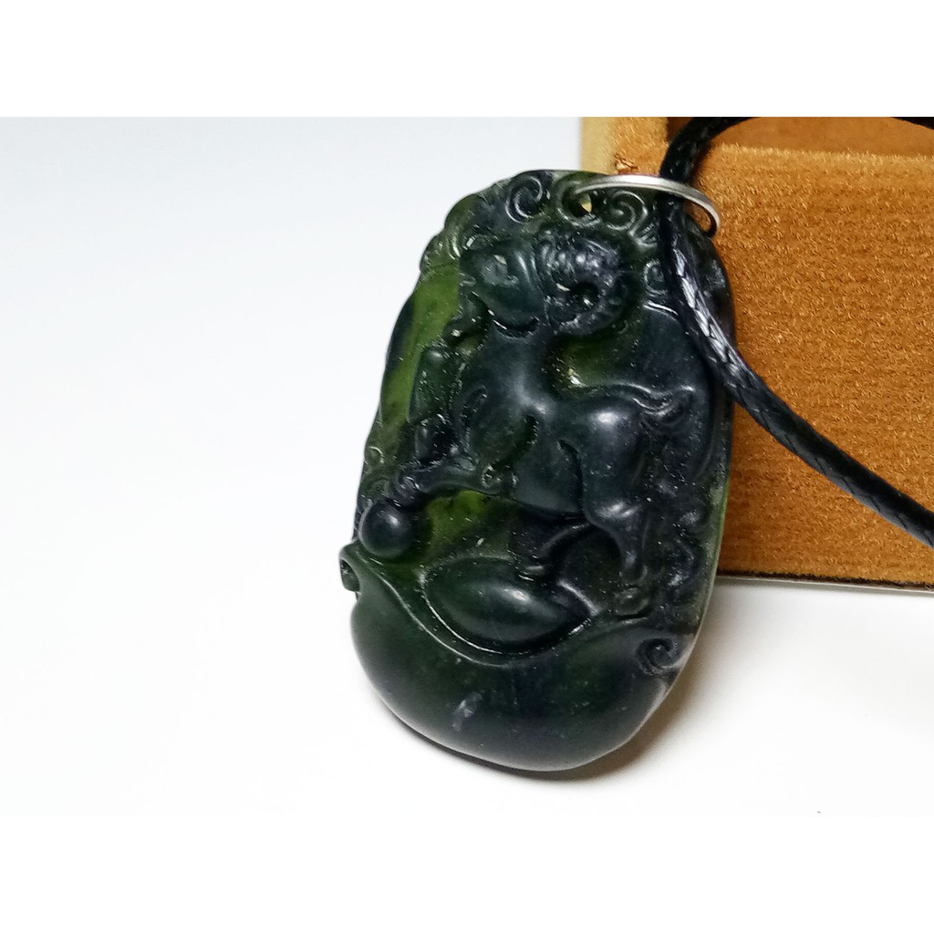 VeE Kalung Liontin Batu Giok Hitam Berukir Shio Kambing Mini - Liontin Terapi Kesehatan