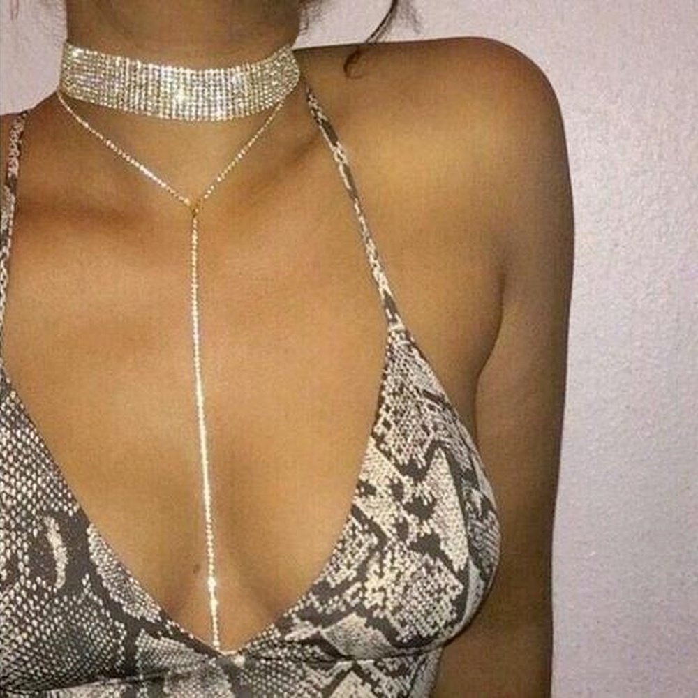 Kalung Multilayer Bahan Alloy Gaya Retro Untuk Wanita