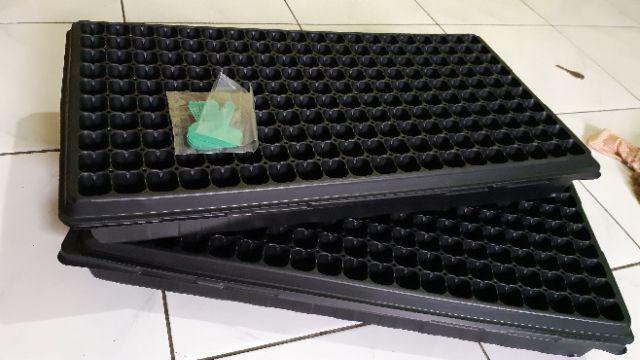 Paket 2pcs Nampan Alas Tray + 2pcs Tray Semai 200 Lubang