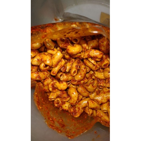 

Makaroni Bantat 50gr | Makban Pedas - Cemilan Pedas