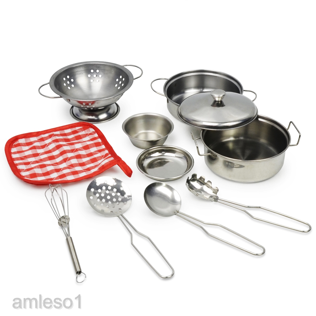 kids play pots and pans