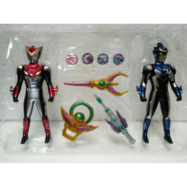 Mainan Robot Ultraman Ultra Hero Figure Rosso Dan Bru Dan Senjata