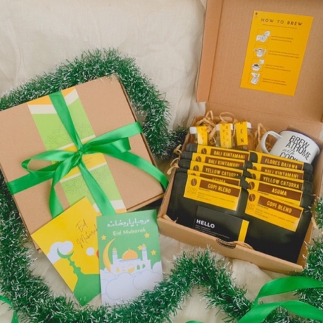 

PARCEL TAHUN BARU NATAL LEBARAN HAMPERS LEBARAN RAYA PACKAGE COFFEE DRIP BAG ISI 10 + ENAMEL
