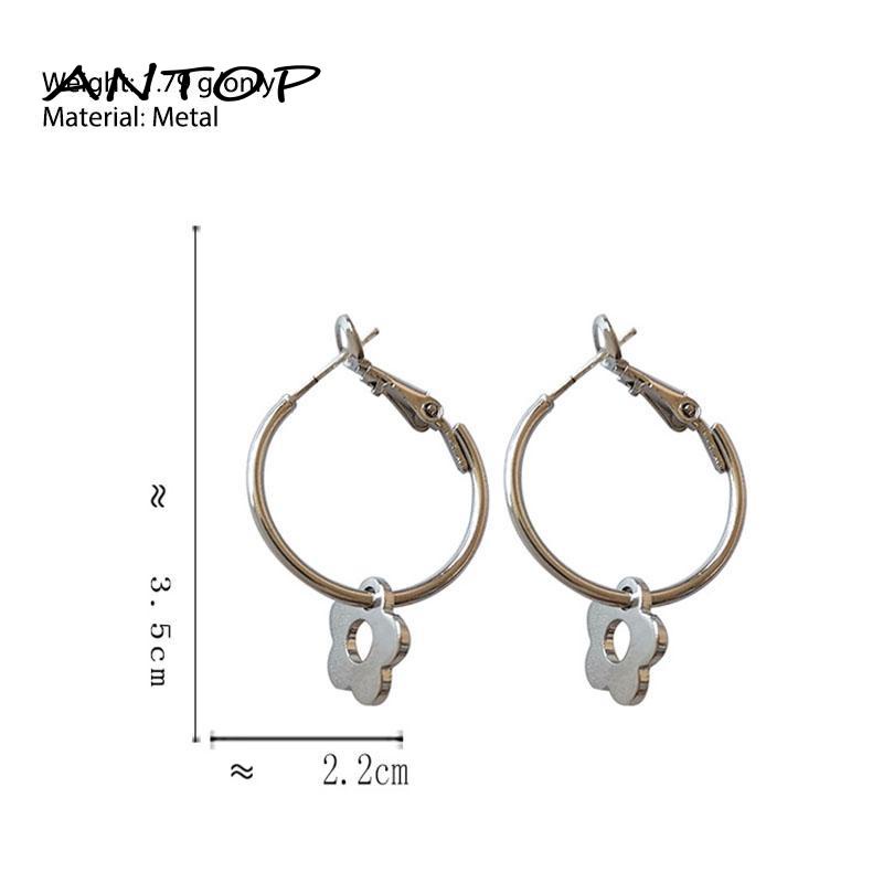 Anting Tusuk Gantung Desain Bunga Hollow Gaya Trendy Untuk Wanita