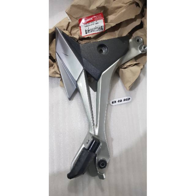 Pijakan kaki belakang kanan step belakang supra x 125