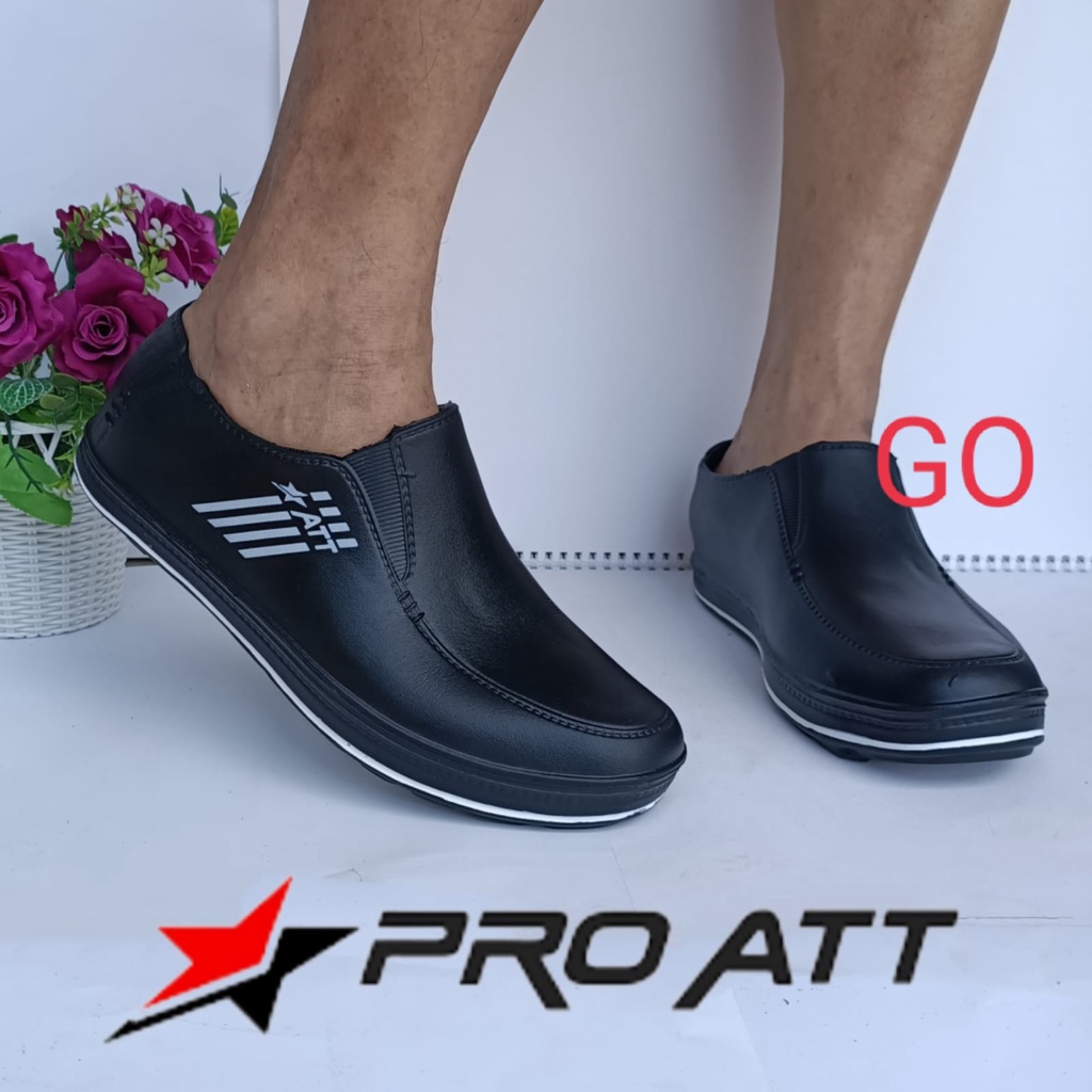 gof PRO ATT PSB 800 HITAM PUTIH Sepatu Karet Selop Pria Nyaman Anti Slip Model Terbaru Slip on Sepatu Formal Tanpa Tali Bahan Karet Nyaman Dan Ringan