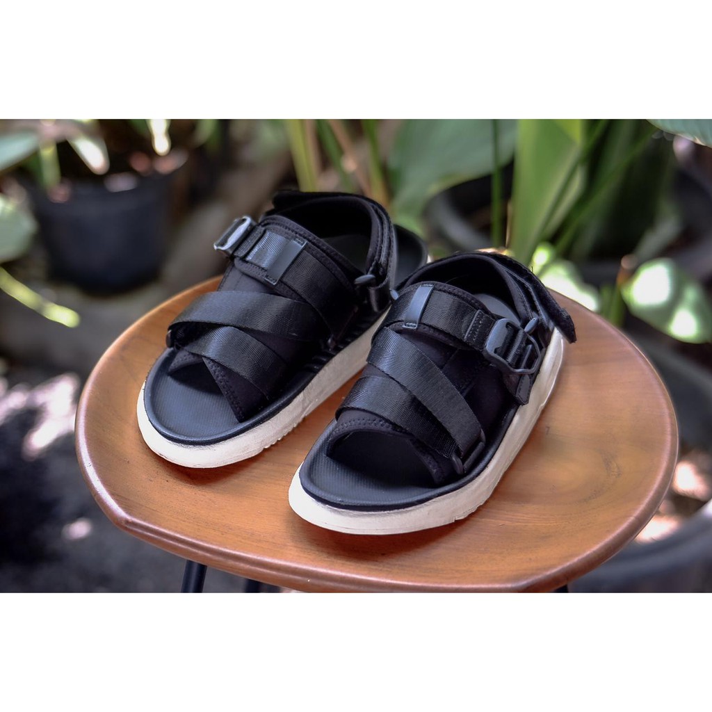 sandal kasual pria volkerfootwear artikel nikanio blackwhite