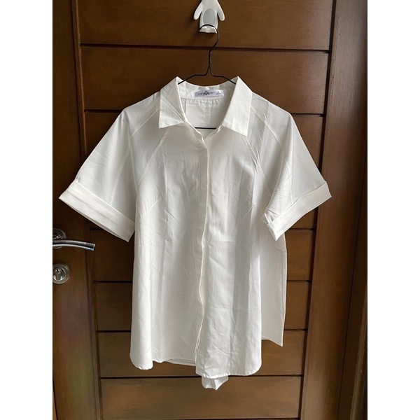 kemeja putih lengan pendek preloved thrift