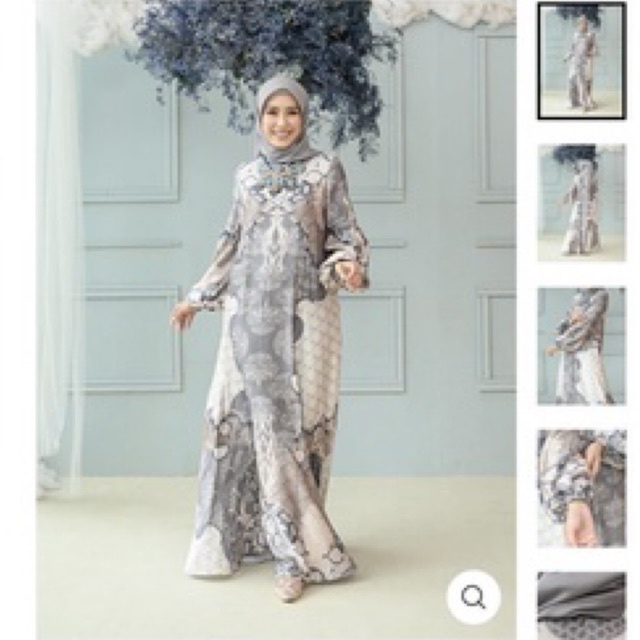 Clemira Dress Wearing Klamby