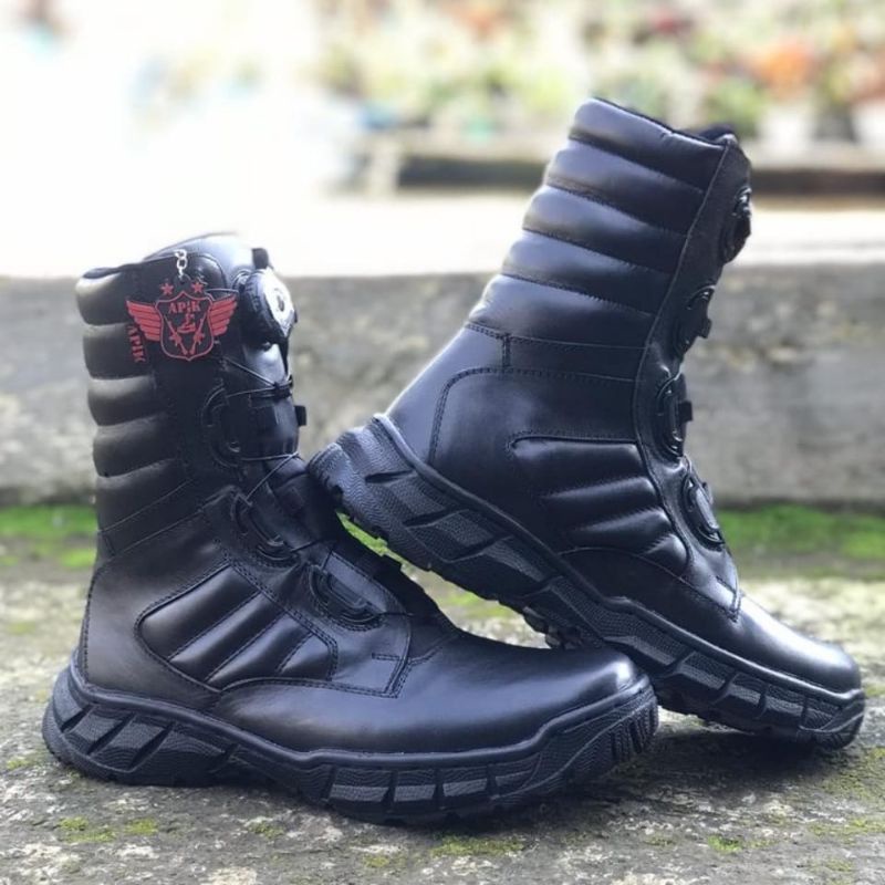 SEPATU PDL TALI PUTAR PASKHAS BAHAN KULIT SAPI ASLI MERK APIK SEPATU PDL DINAS LAPANGAN TNI POLRI SECURITY SATPAM SEPATU BOOTS PRIA DAN WANITA