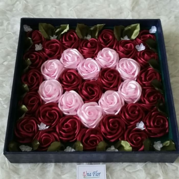 Wow 25+ Gambar Bunga Mawar Merah Maroon - Gambar Bunga Indah