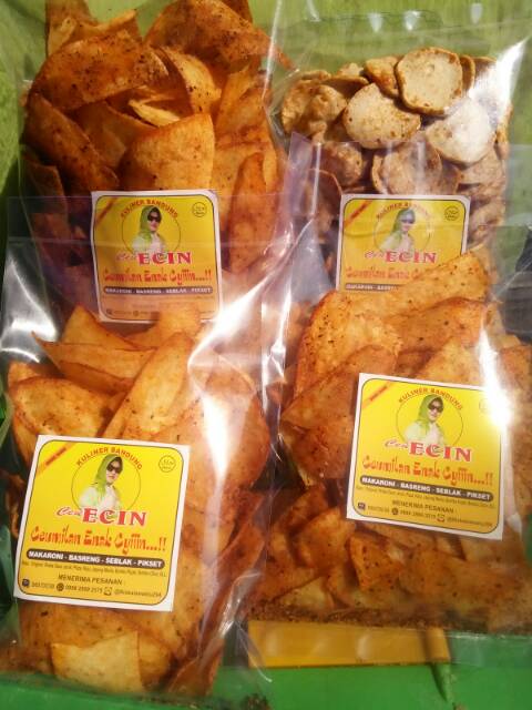 Paket 50rb 2x250 gram + 2x90 gram Seblak , basreng , pikset (keripik setan) , makaroni