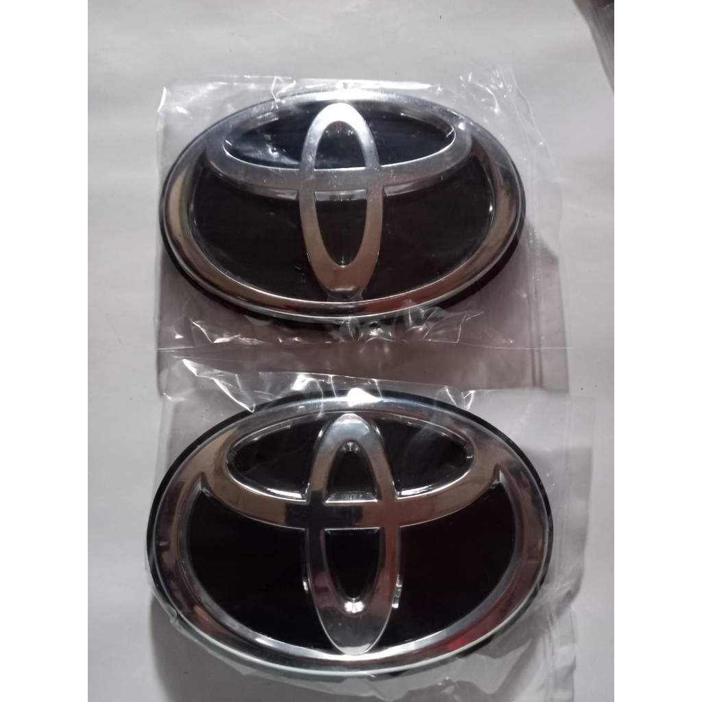 Emblem Logo Cover Ban Serep Toyota Belakang Mobil Rush